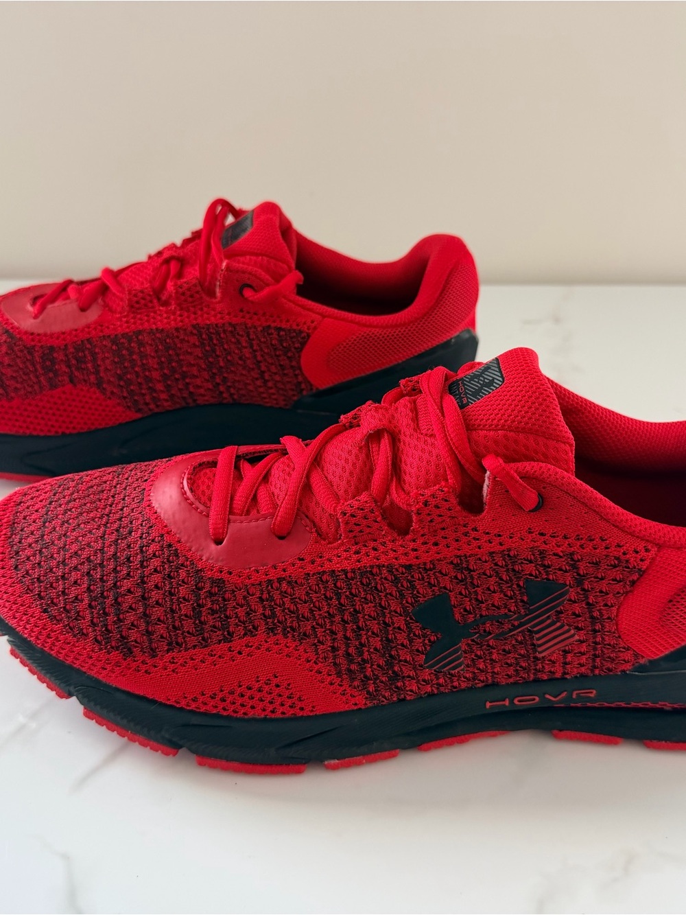 Under Armour HOVR Intake 6 Men’s Size 13 Low Top Lace Up Knit Sneaker Red/Black